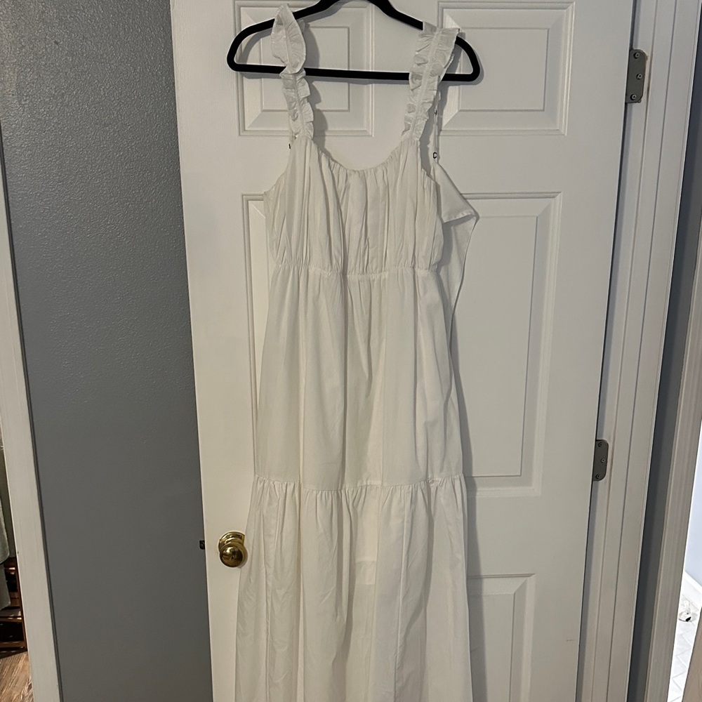 Abercrombie & Fitch White Ruffle Strap Maxi Dress